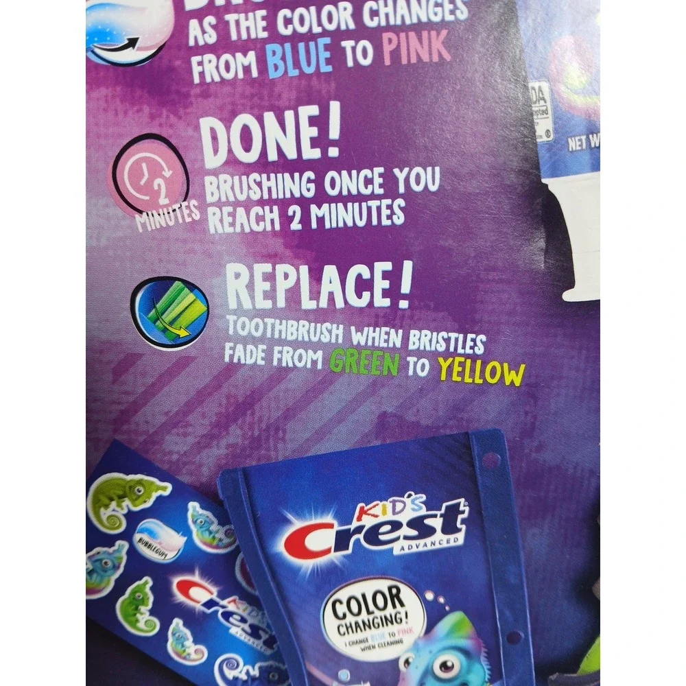 Crest & Oral-B Kids Holiday Pack Gift Set 4 Color Changing Brushes Stickers New